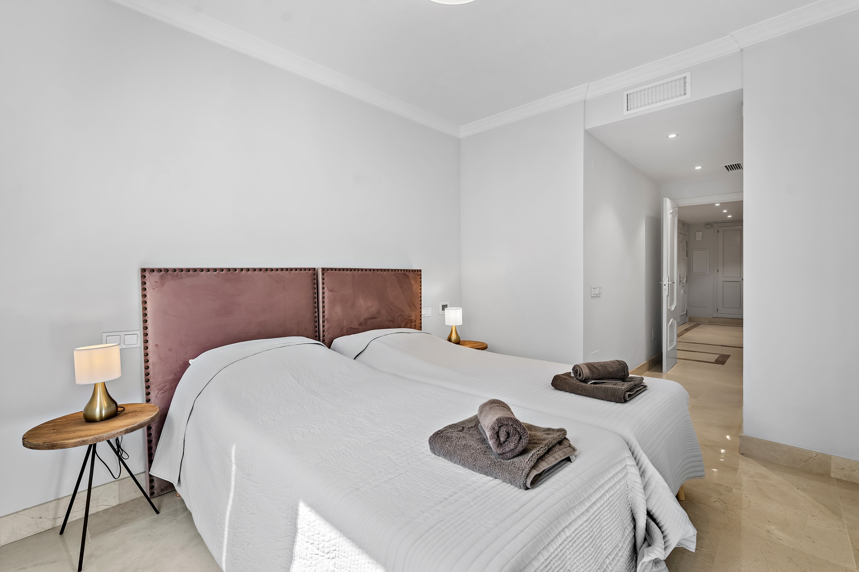 2 спални - Апартамент за продажба в Marbella Golden Mile