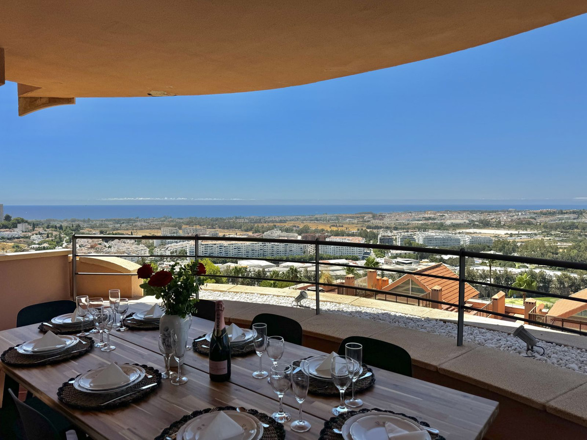 4 спални - Апартамент за продажба в Nueva Andalucia, Marbella