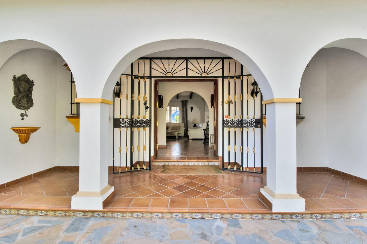 Casa de 4 Dormitorios en venta en San Pedro de Alcántara