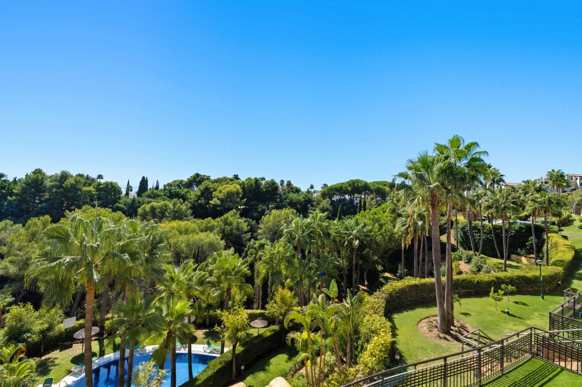 Piso de 3 Dormitorios en venta en Sierra Blanca, Marbella