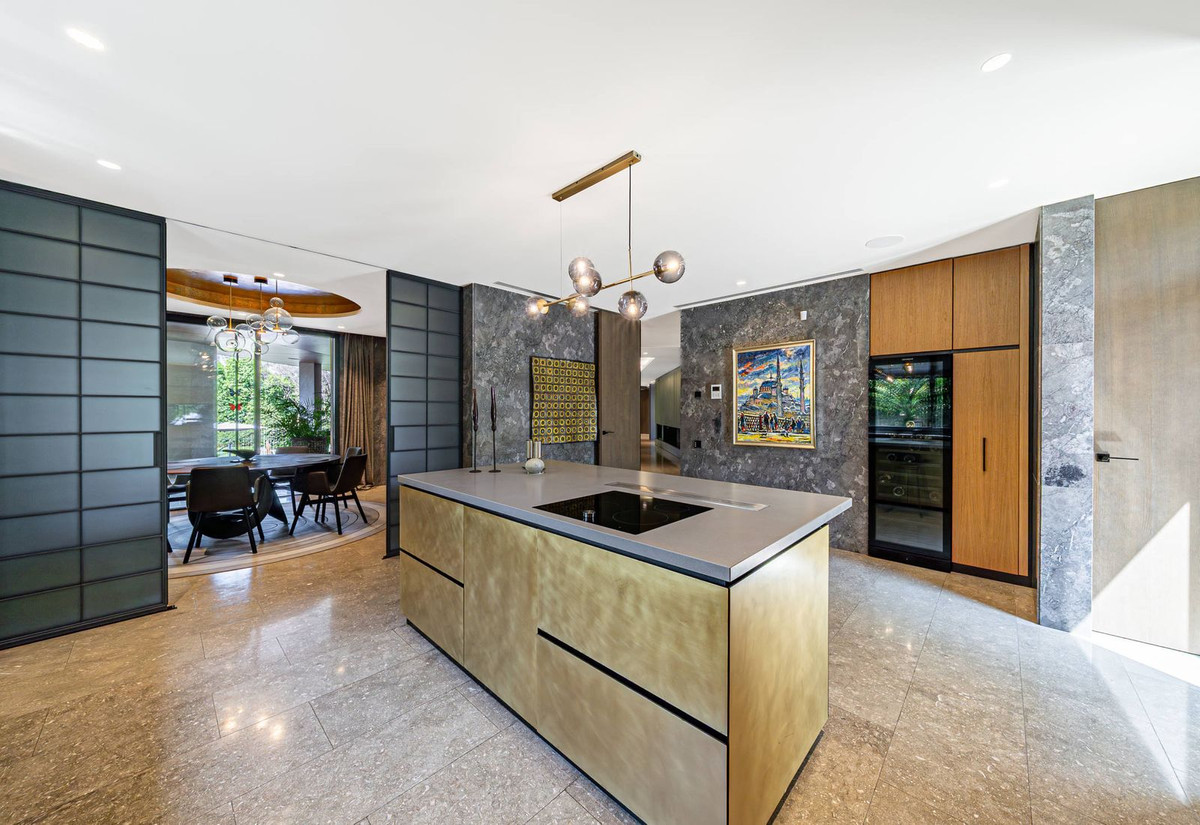 10 Bed, 10 Bath - Villa Holiday Rental in Guadalmina Baja, San Pedro de Alcántara