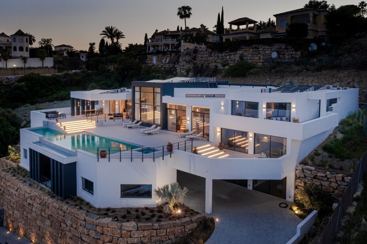 Casa de 6 Dormitorios y 6 Baños en venta en Benahavís
