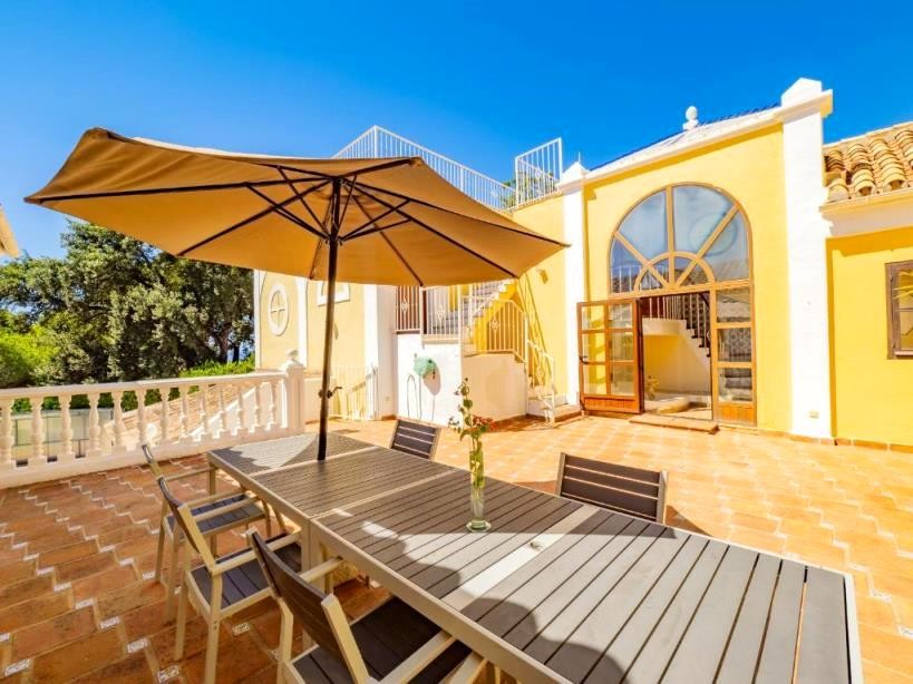 Casa de 6 Dormitorios y 5 Baños en venta en Marbella Centro