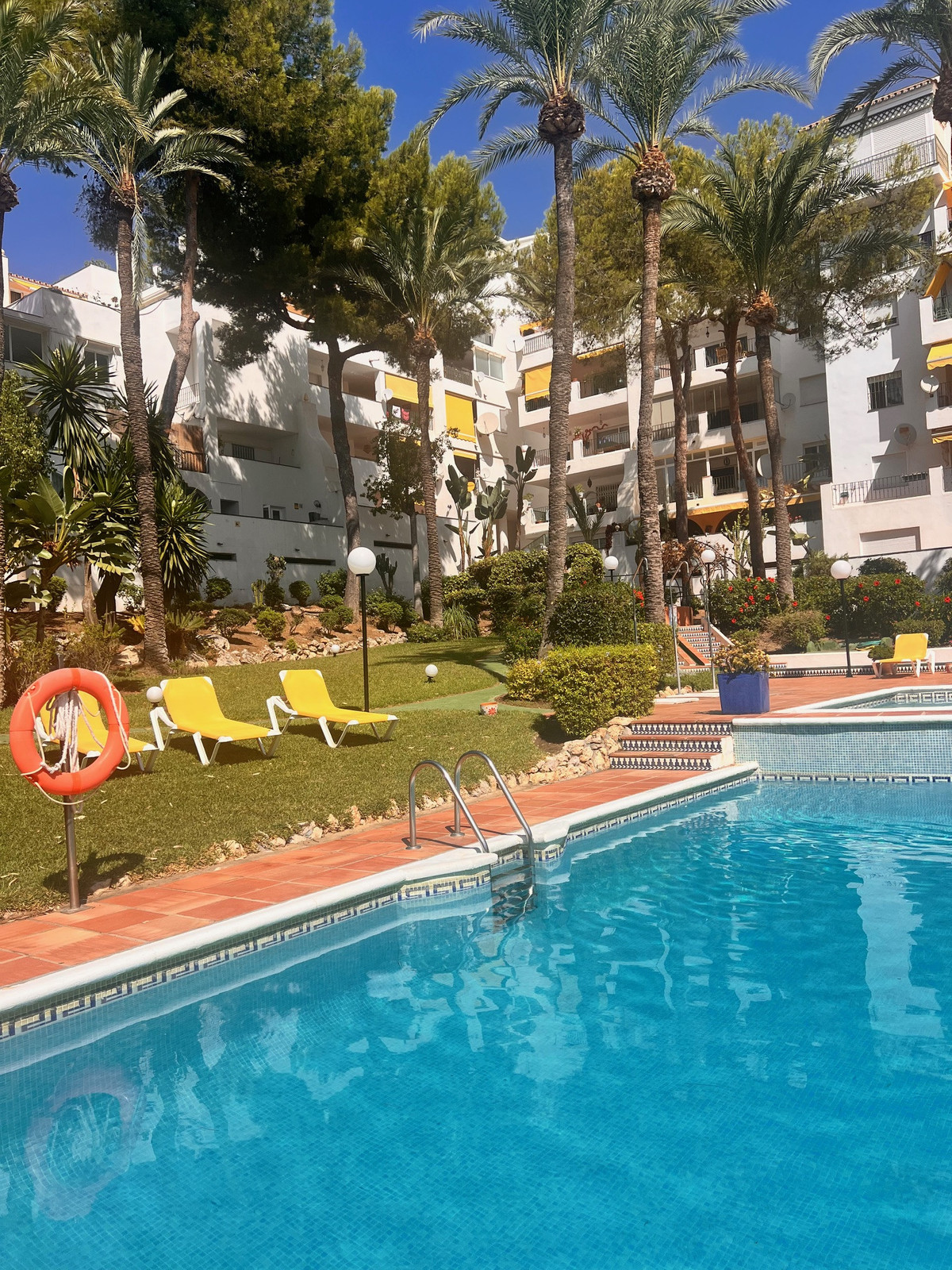 Piso de 2 Dormitorios en alquiler en Estepona