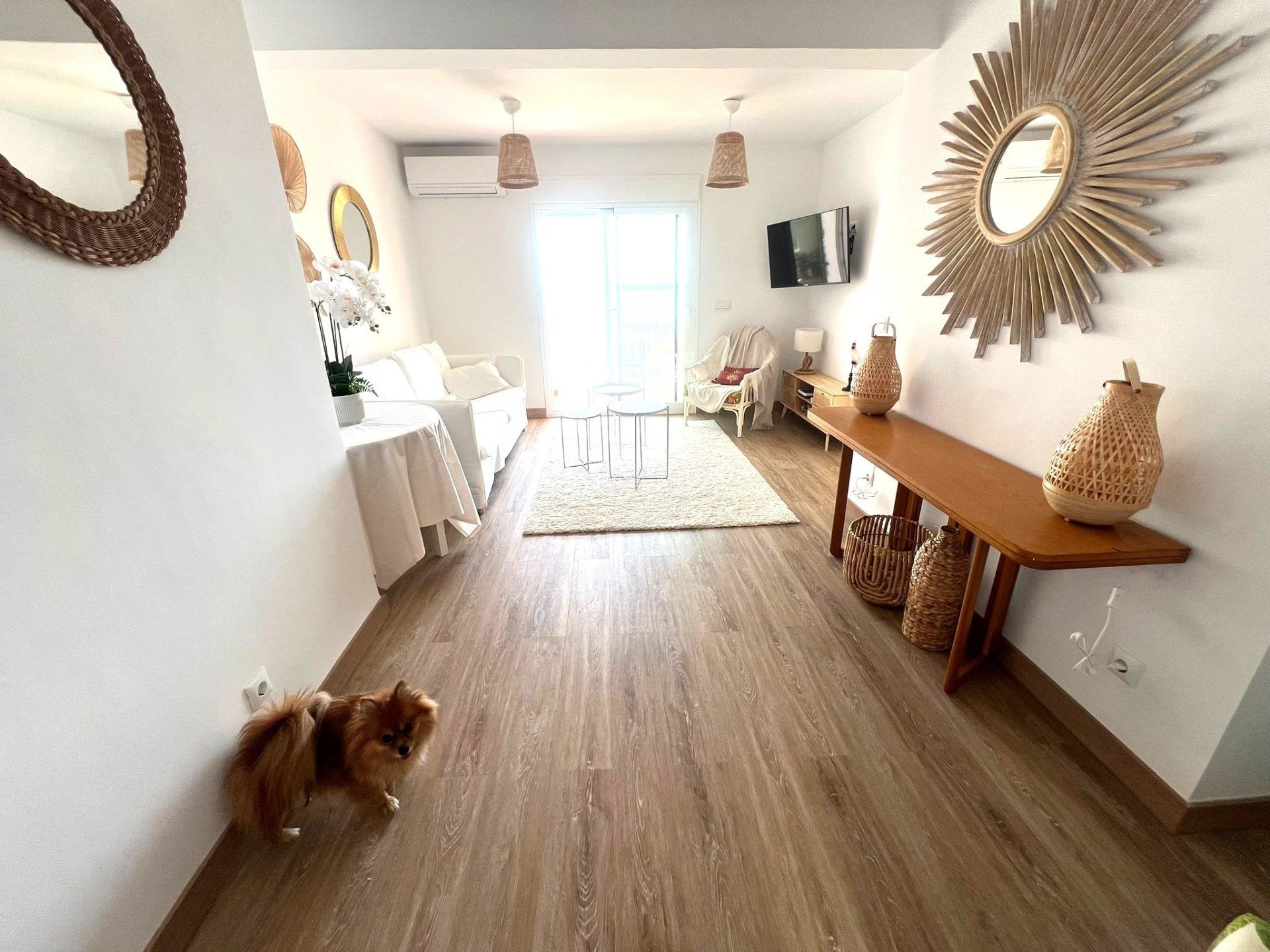 Piso de 2 Dormitorios y 2 Baños en venta en Calahonda, Mijas