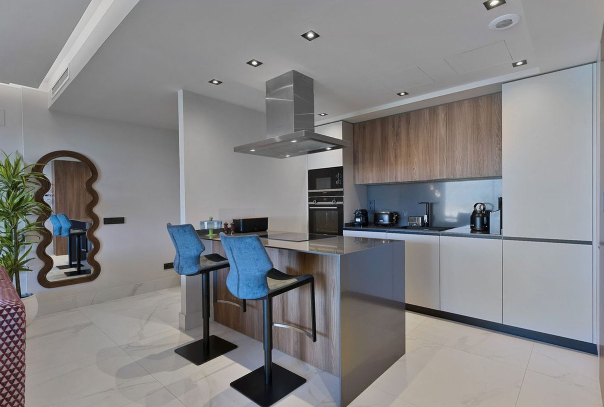 3 Bed, 2 Bath - Apartment for Sale in San Pedro de Alcántara