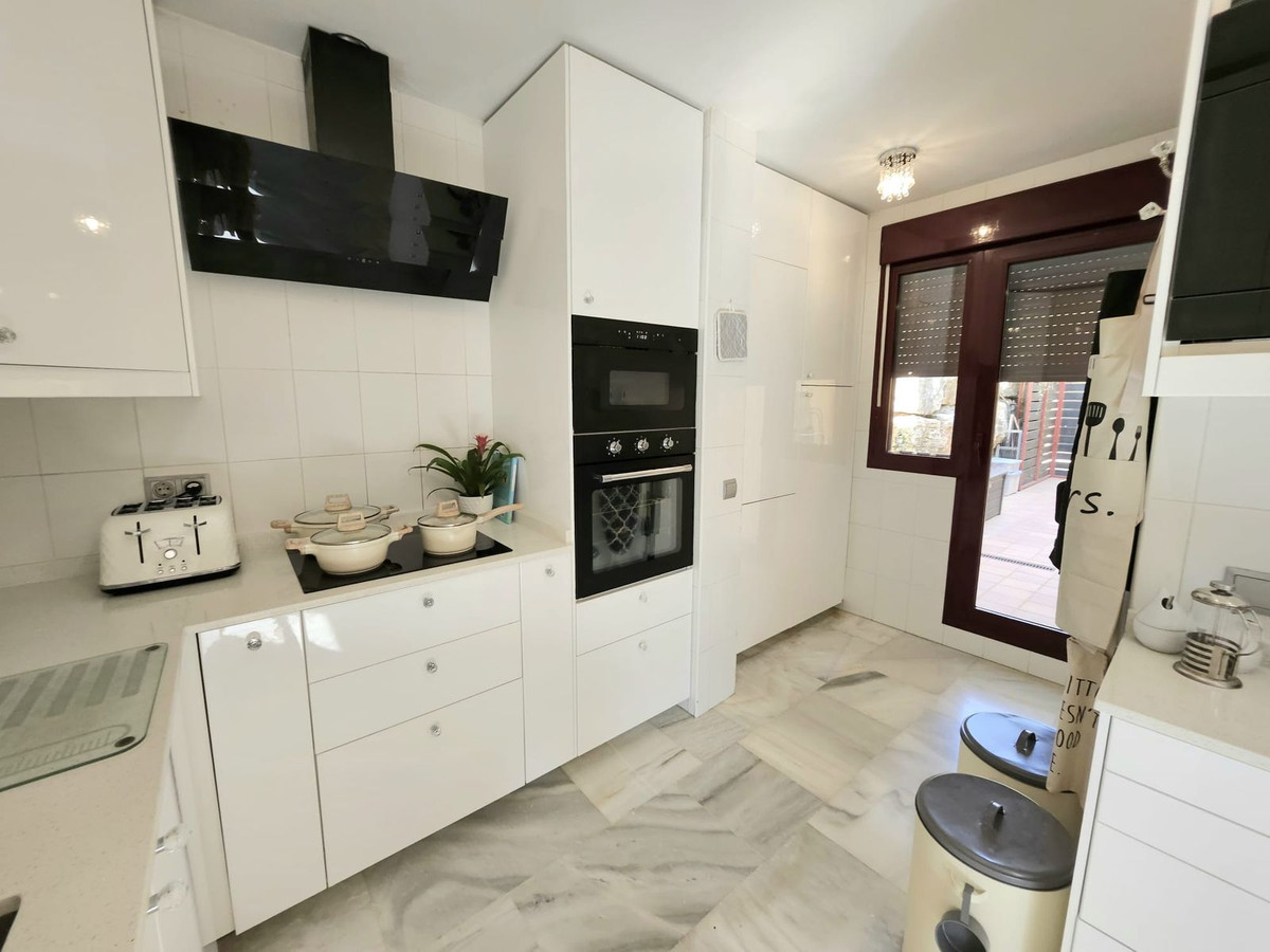 Casa de 3 Dormitorios en venta en Los Flamingos, Benahavís