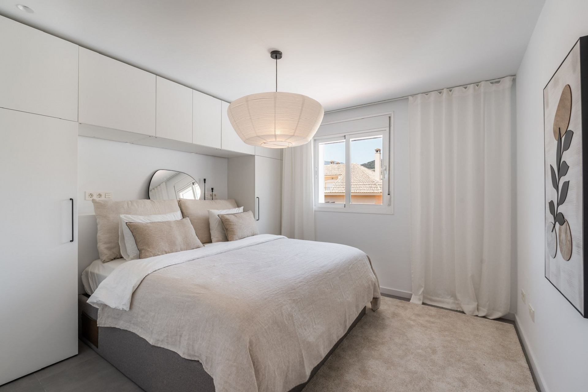 Piso de 4 Dormitorios y 2 Baños en venta en Nueva Andalucía, Marbella