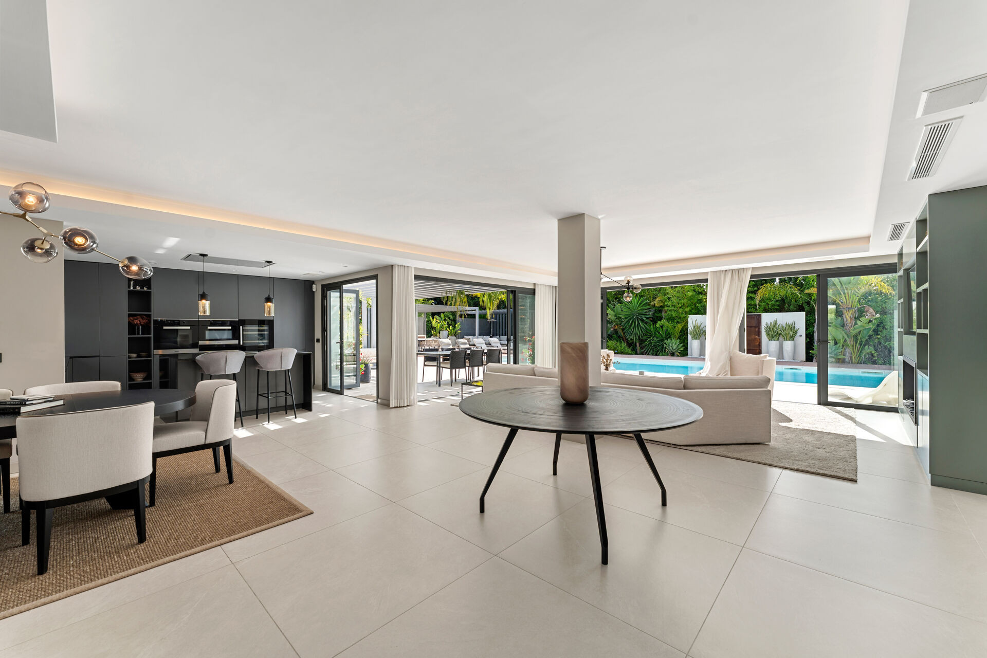 Casa de 4 Dormitorios y 4 Baños en venta en Marbella