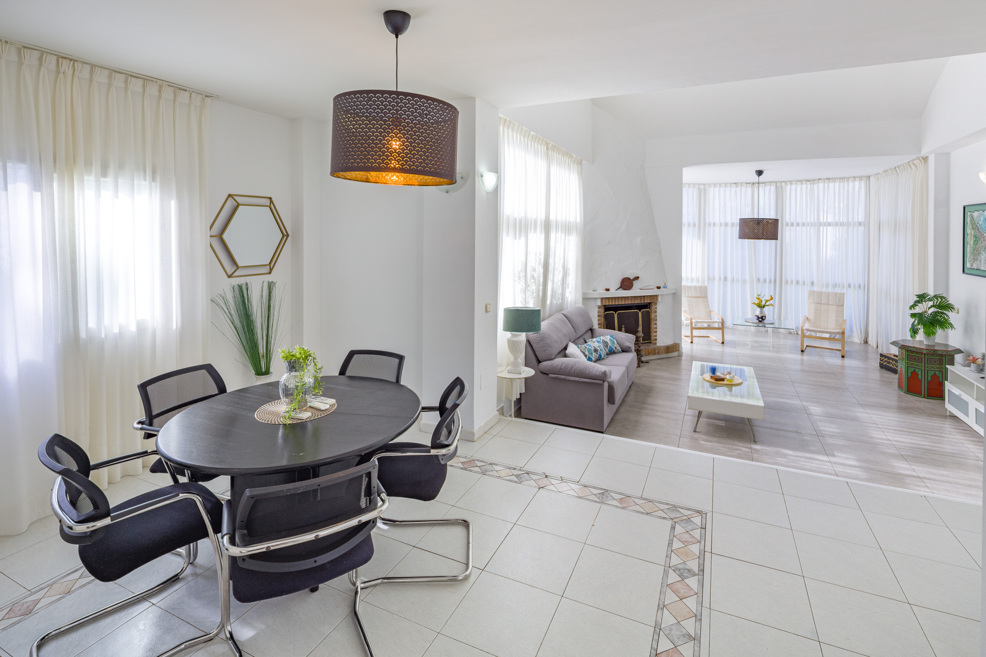 3 Slaapk. - Villa te koop in Las Chapas, Marbella