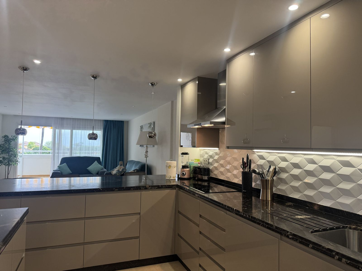 2 Slaapk. - Appartement te huur in Atalaya, Estepona