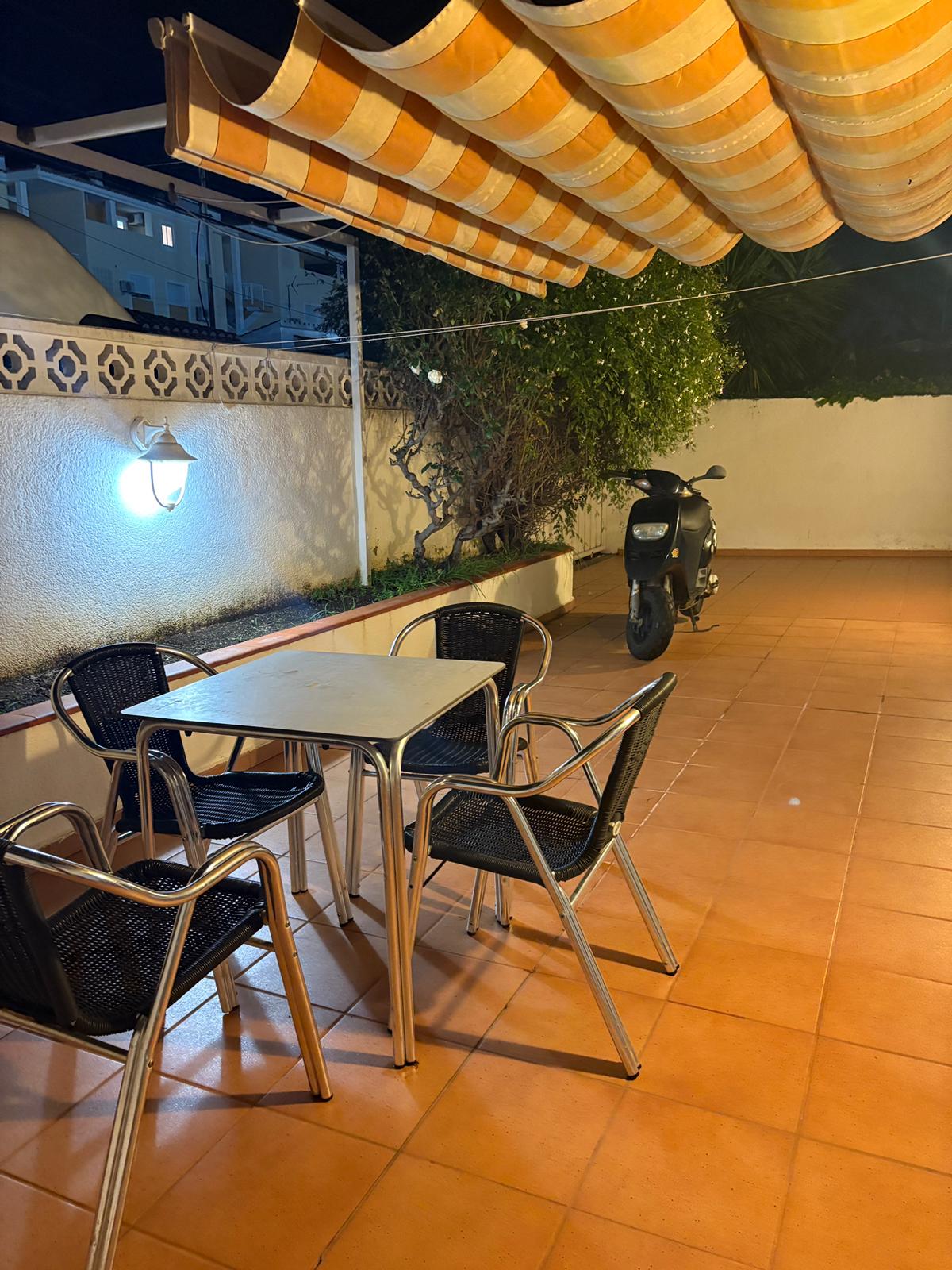 Casa de 5 Dormitorios en venta en Monte Pego, Dénia