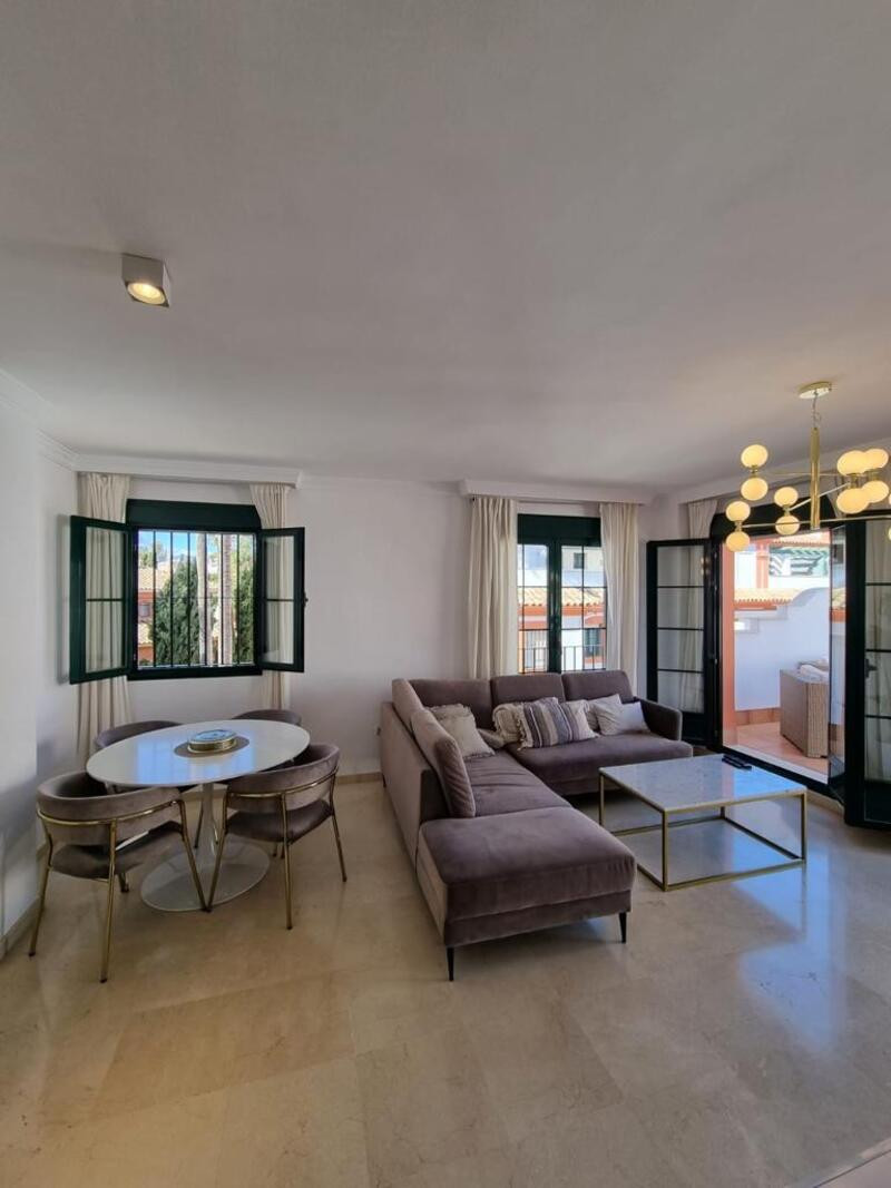3 Slaapk. - Penthouse te huur in Estepona