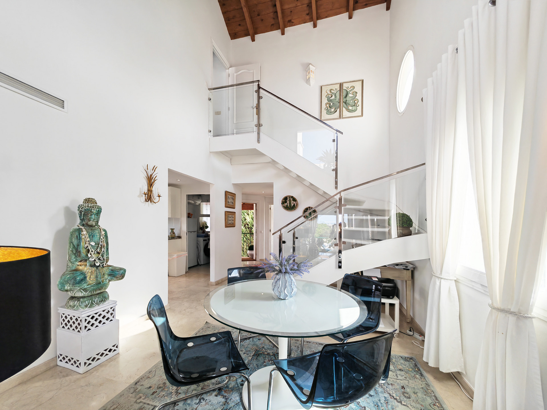 Ático de 3 Dormitorios y 3 Baños en venta en Carib Playa, Marbella