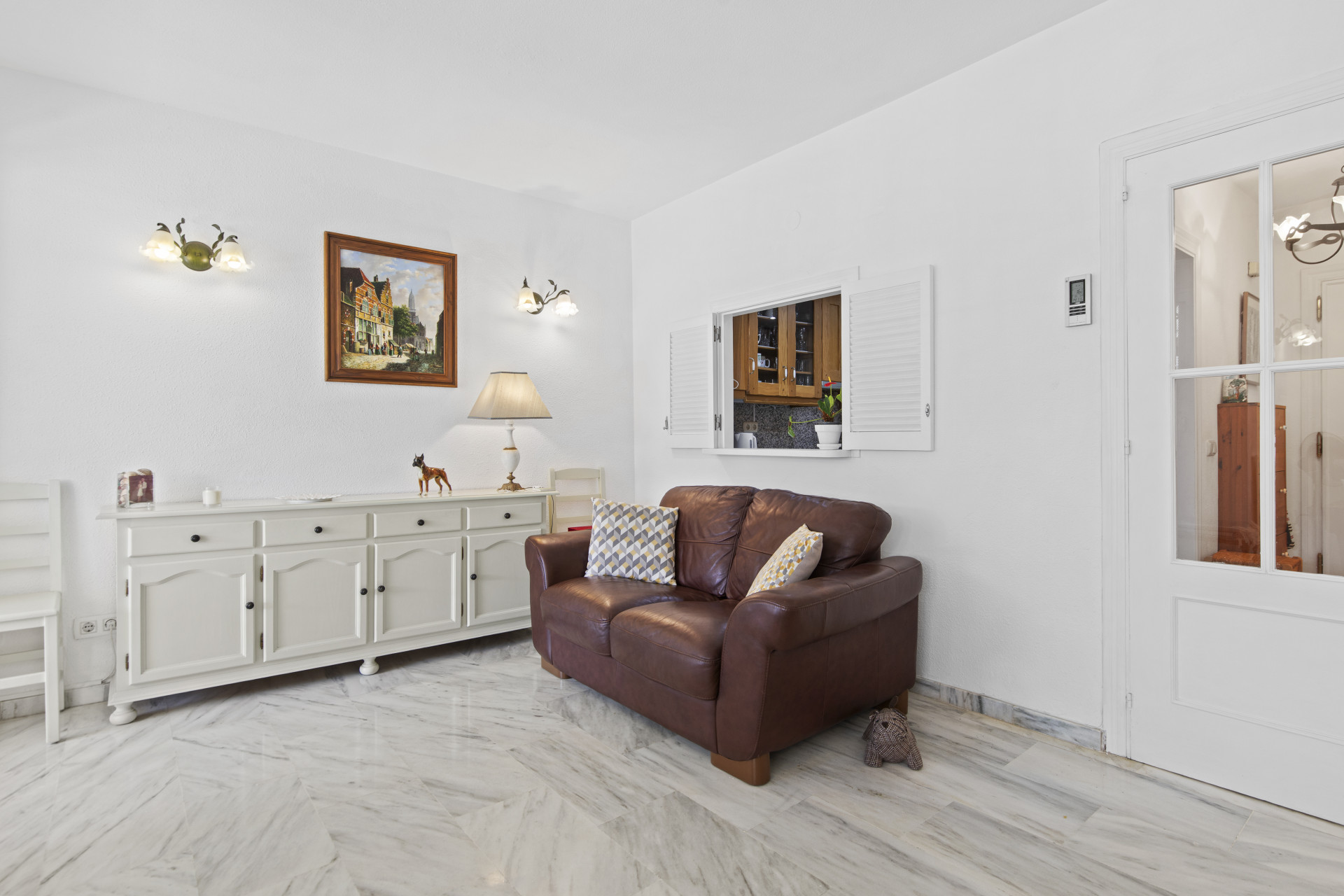 Casa Adosada de 3 Dormitorios y 2 Baños en venta en Estepona