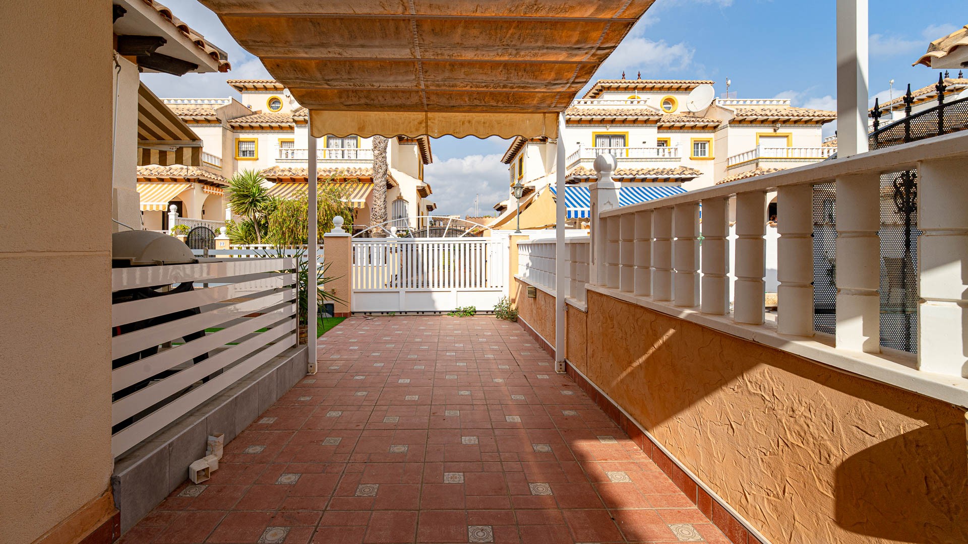 Casa de 3 Dormitorios y 2 Baños en venta en Orihuela Costa