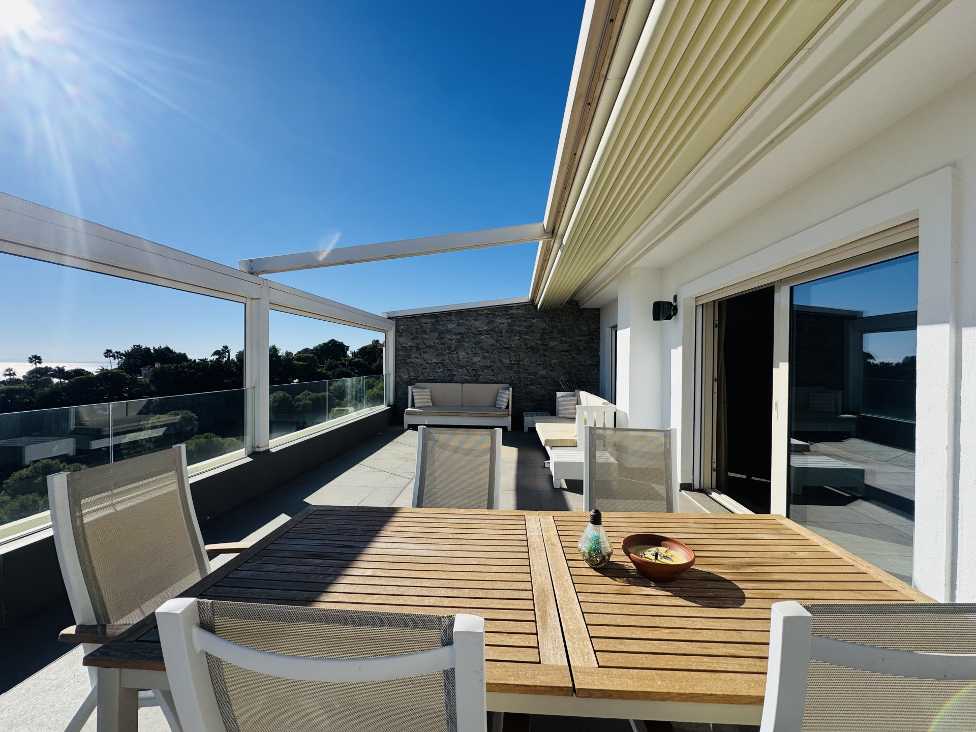 Ático de 3 Dormitorios y 3 Baños en venta en Milla de Oro, Marbella