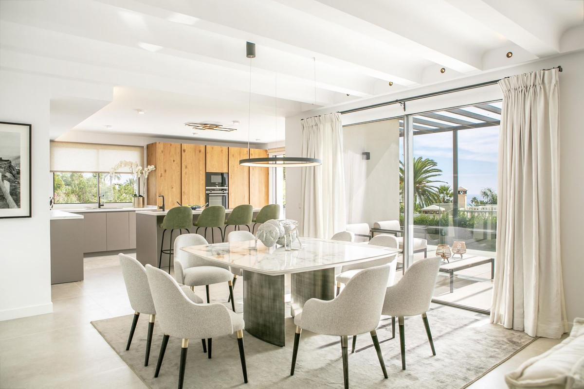Casa de 5 Dormitorios en venta en Marbella