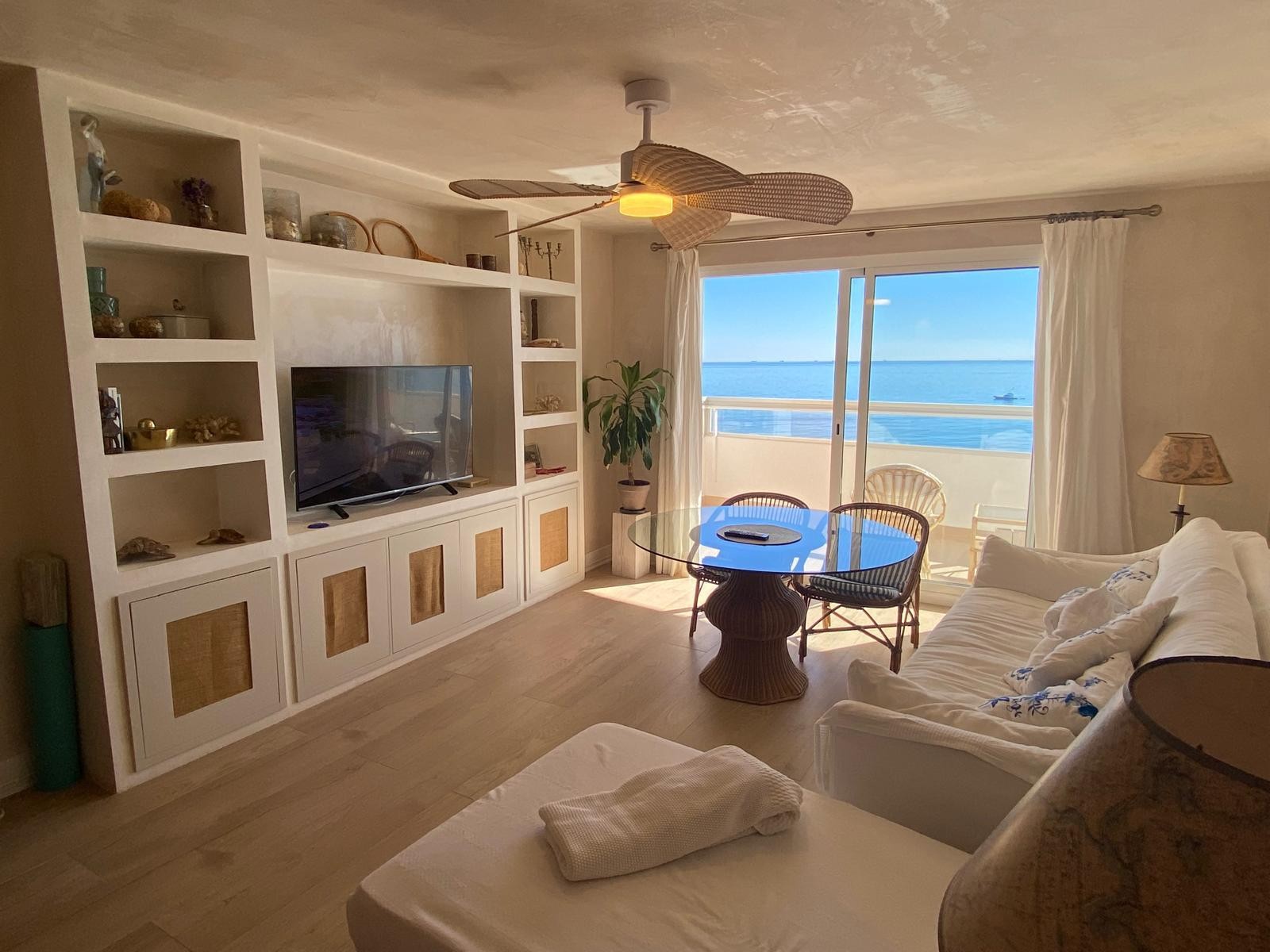 Piso de 2 Dormitorios y 2 Baños en venta en Torreguadiaro