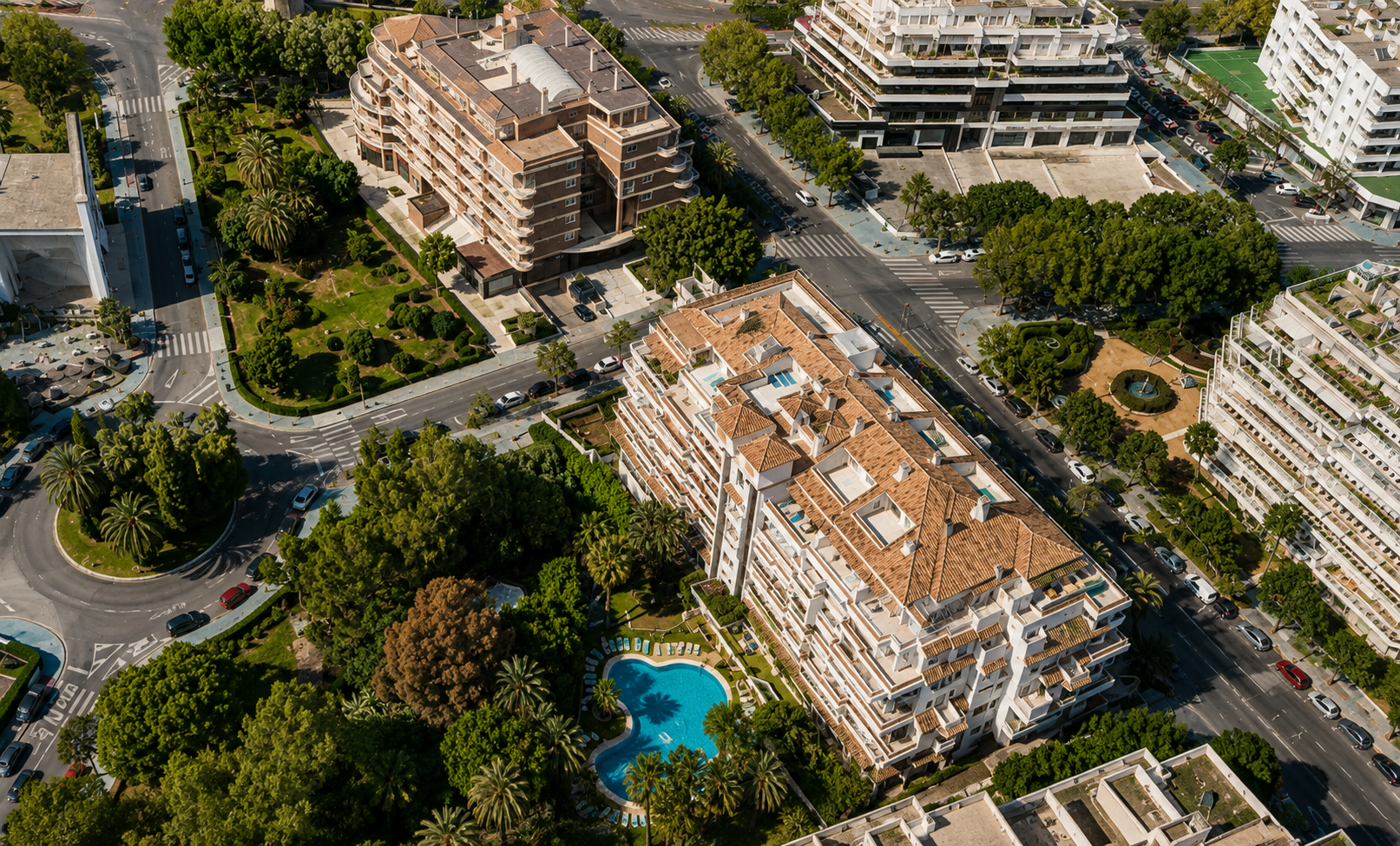 Piso de 2 Dormitorios y 1 Baño en venta en Milla de Oro, Marbella