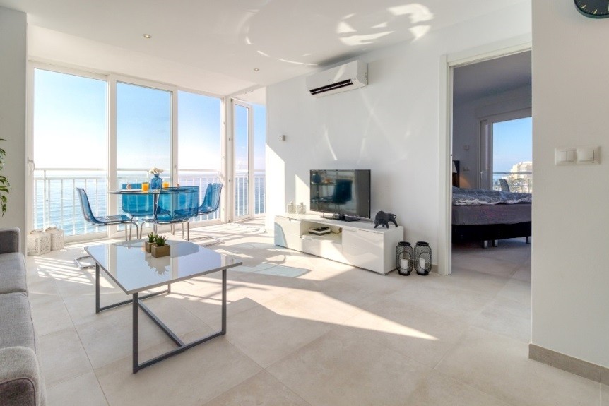 Piso de 2 Dormitorios y 2 Baños en venta en Arroyo de la Miel, Benalmádena