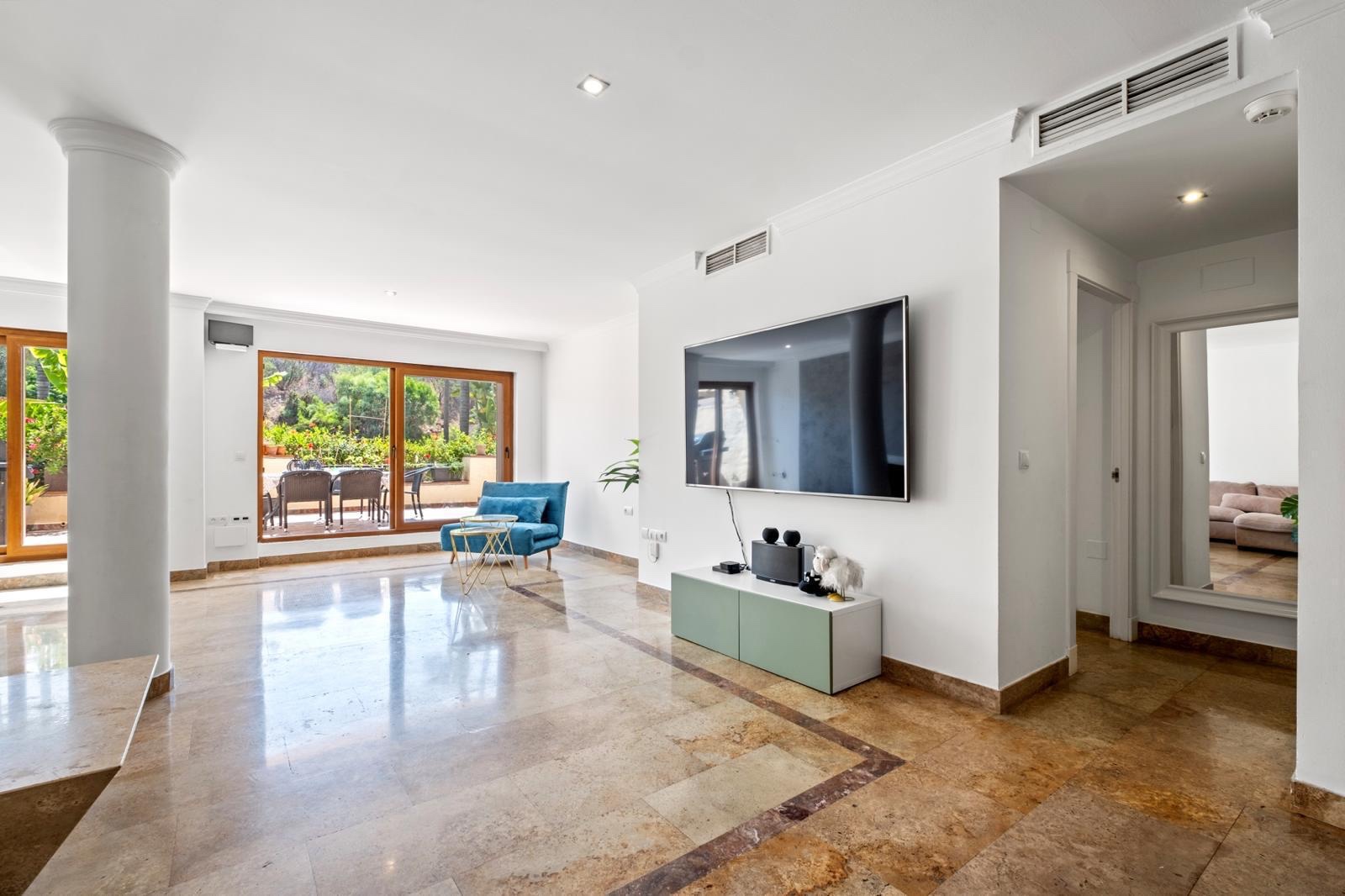 Piso de 3 Dormitorios y 3 Baños en venta en Milla de Oro, Marbella