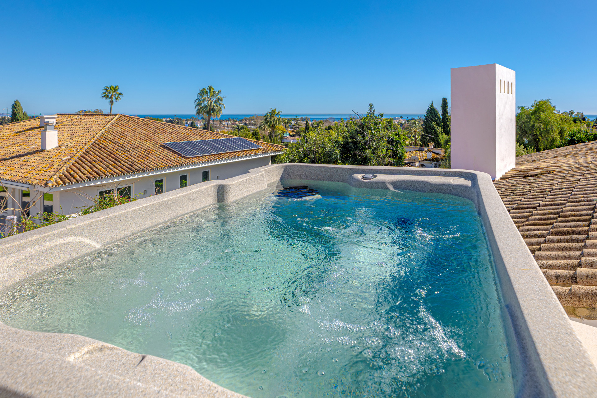 Casa de 7 Dormitorios y 7 Baños en venta en Guadalmina Alta, San Pedro de Alcántara