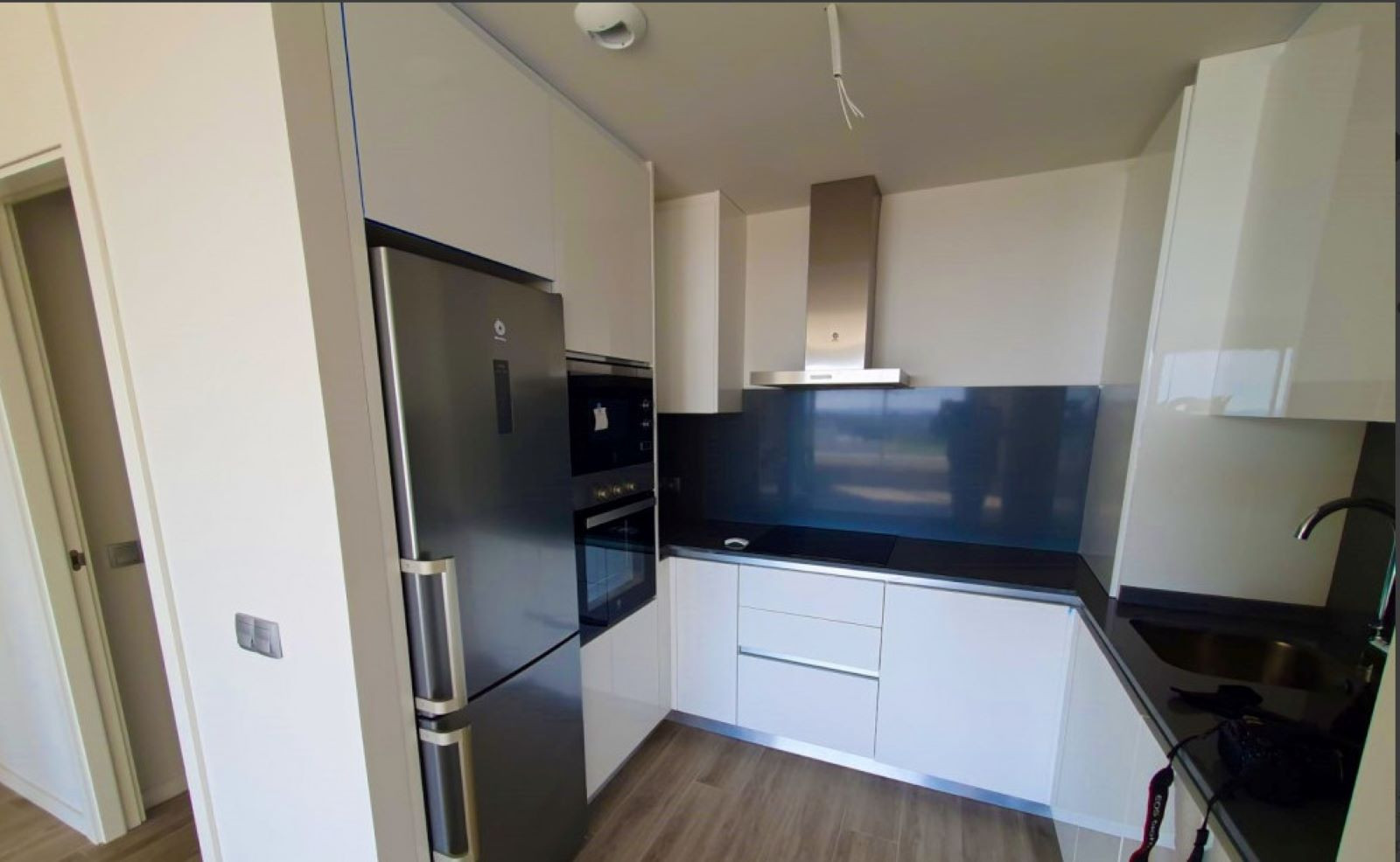 Piso de 3 Dormitorios en venta en Cancelada, Estepona