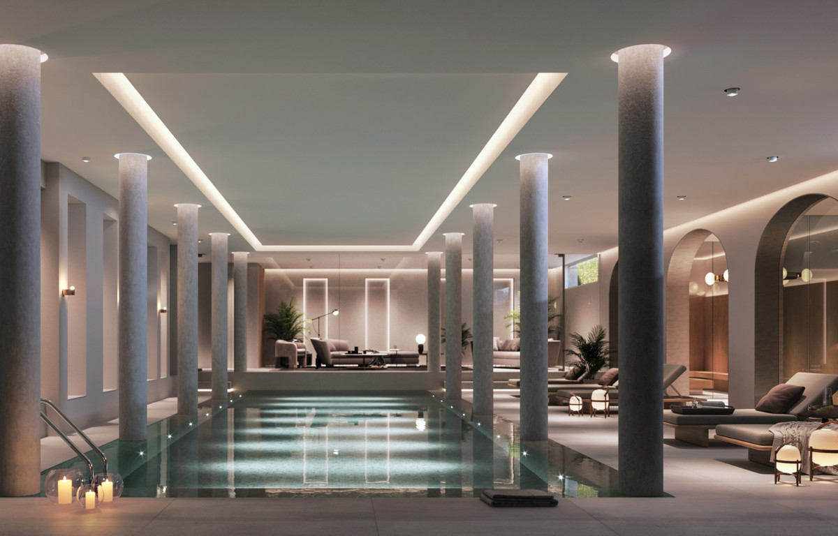 Casa de 7 Dormitorios en venta en Milla de Oro, Marbella