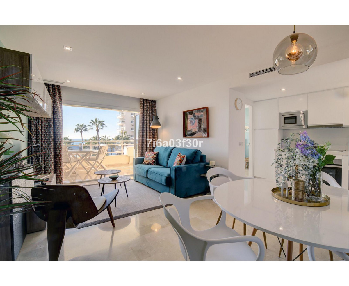 Piso de 2 Dormitorios y 2 Baños en venta en Marbella