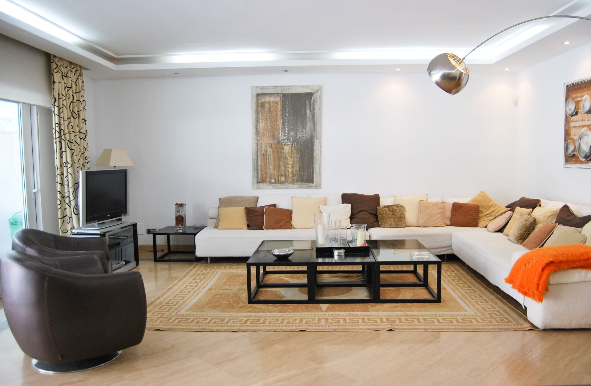 Piso de 4 Dormitorios en venta en Nueva Andalucía, Marbella