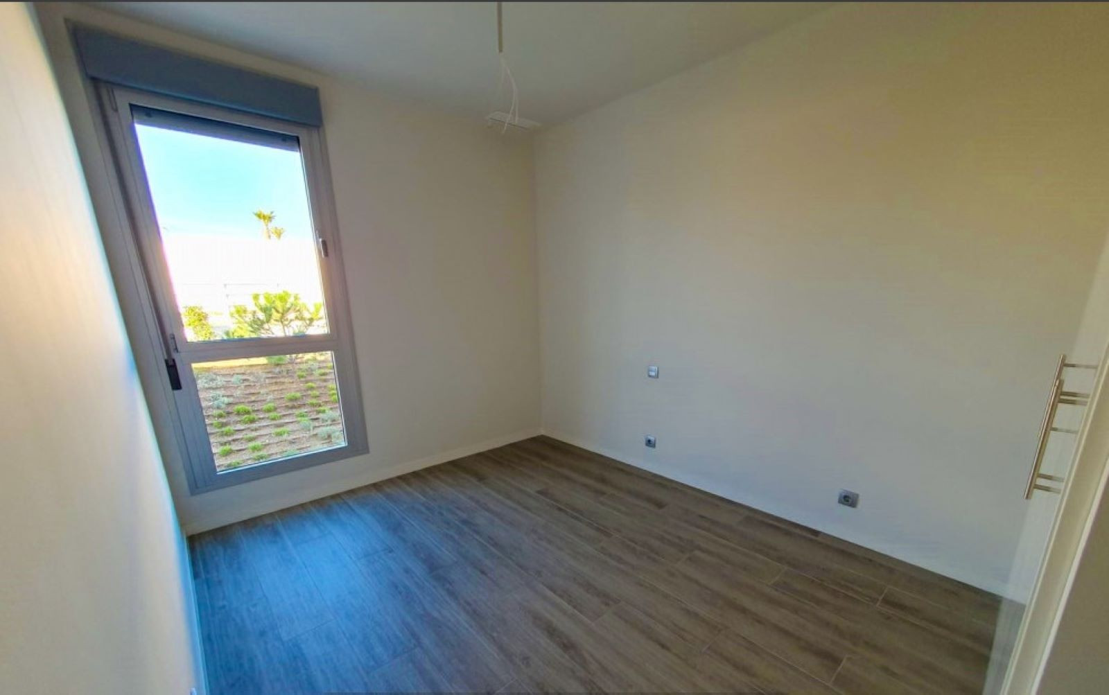 Piso de 3 Dormitorios en venta en Cancelada, Estepona