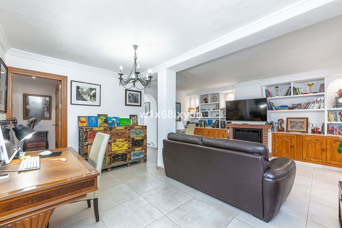 Casa de 2 Dormitorios en venta en San Pedro de Alcántara