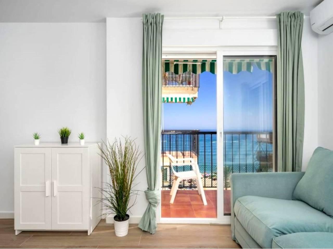 Piso de 2 Dormitorios en venta en Fuengirola Centro