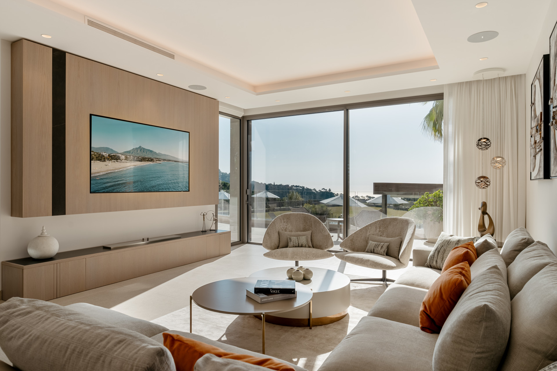 Casa de 6 Dormitorios y 8 Baños en venta en La Zagaleta, Benahavís