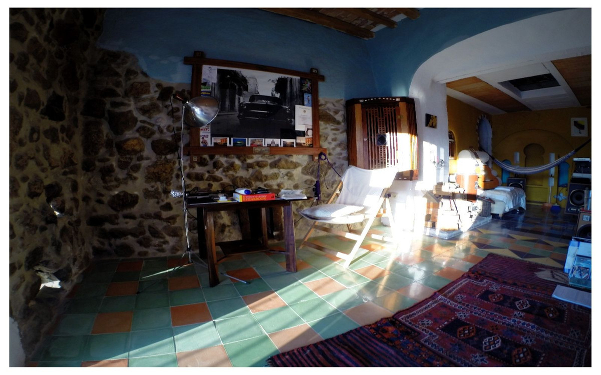 Casa Adosada de 3 Dormitorios en venta en Zahara de la Sierra