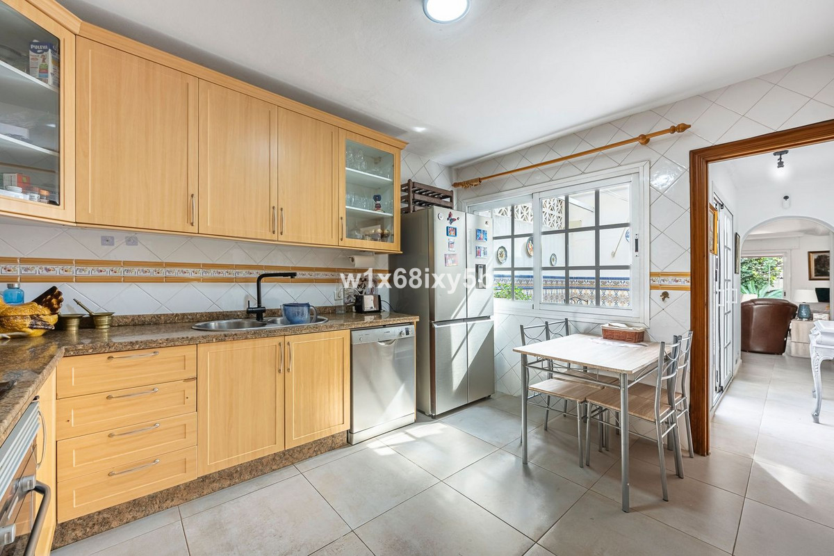 Casa de 2 Dormitorios en venta en San Pedro de Alcántara
