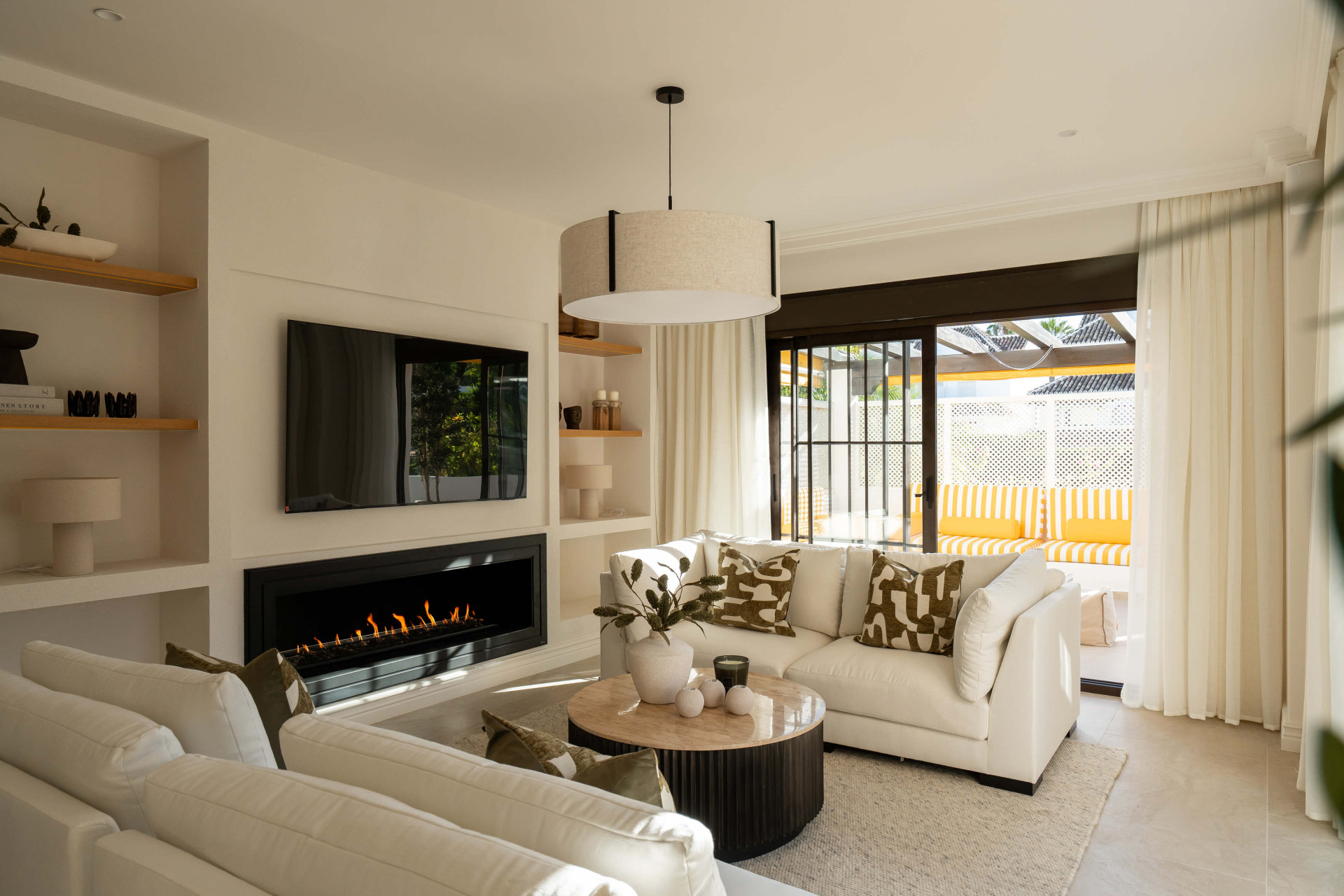 Piso de 3 Dormitorios y 2 Baños en venta en Nueva Andalucía, Marbella