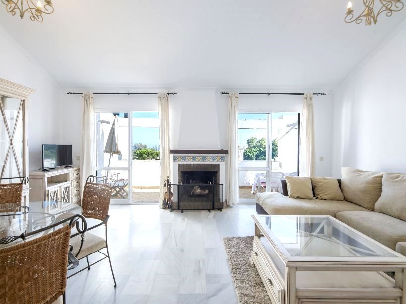 Piso de 2 Dormitorios y 2 Baños en venta en Mijas Pueblo
