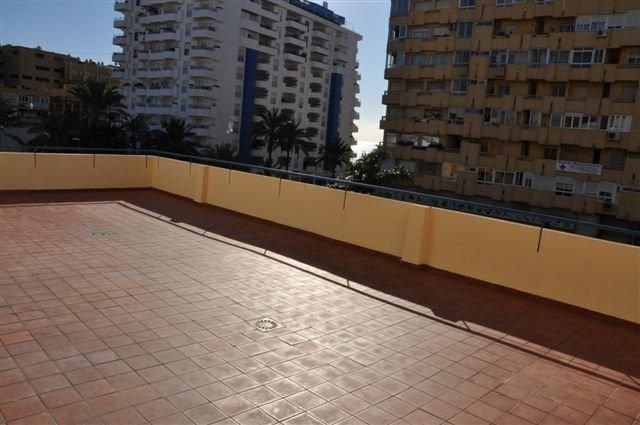 Piso de 3 Dormitorios y 2 Baños en venta en Marbella