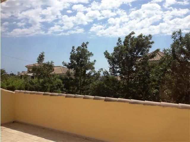 5 Bed - Villa for Sale in El Rosario, Marbella