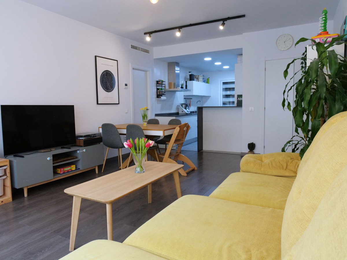 Piso de 3 Dormitorios en venta en Estepona