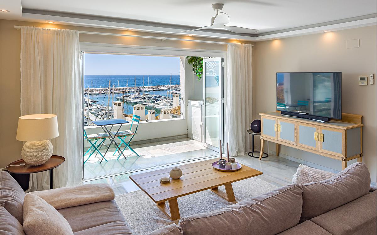 Piso de 2 Dormitorios en venta en Puerto Banús, Marbella