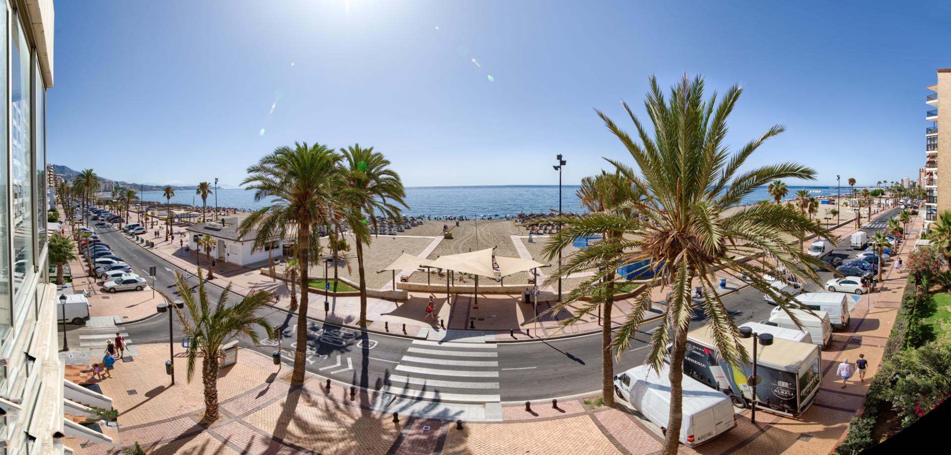 Piso de 3 Dormitorios y 2 Baños en venta en Los Boliches, Fuengirola