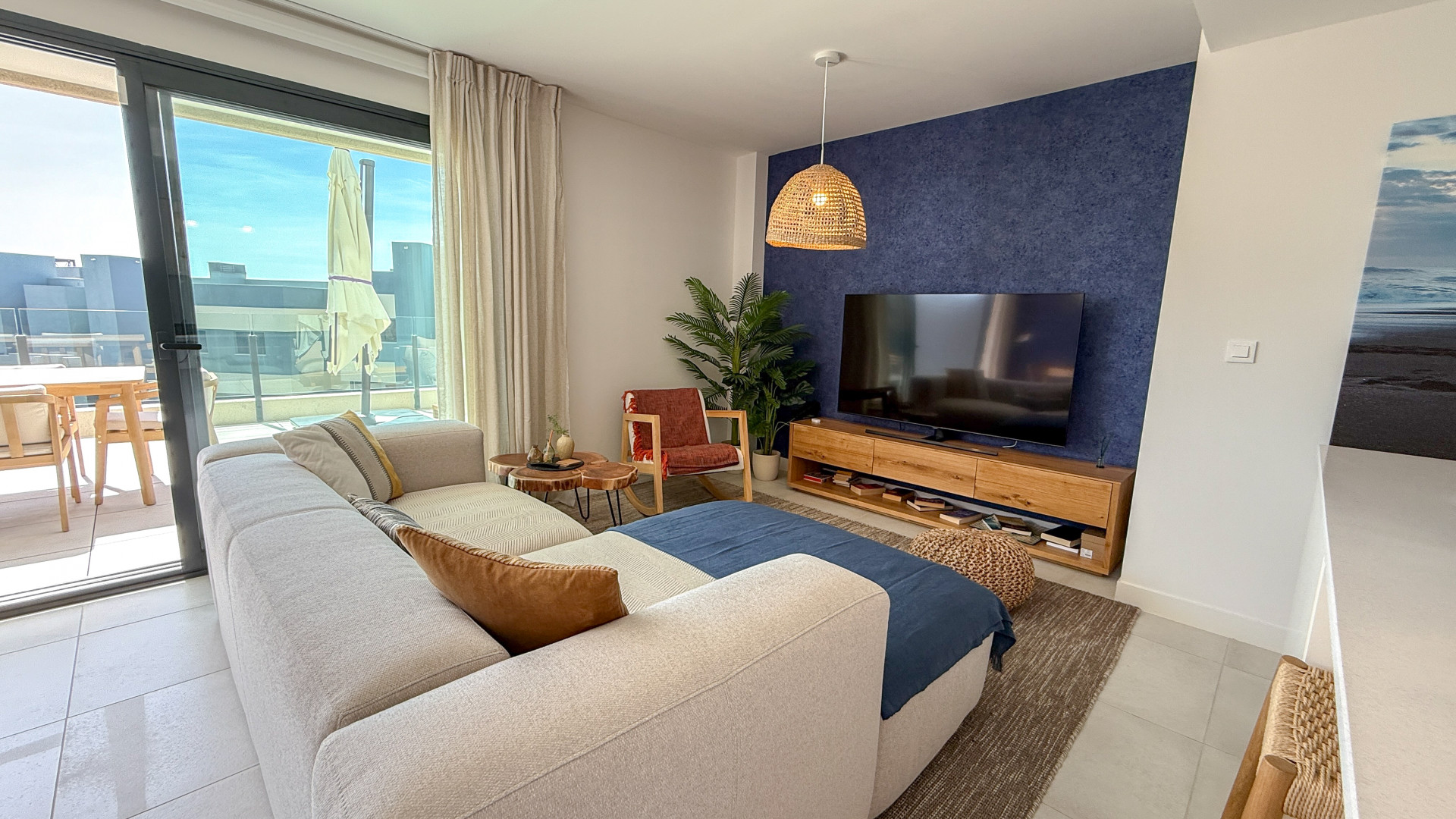 Piso de 3 Dormitorios y 2 Baños en venta en Estepona