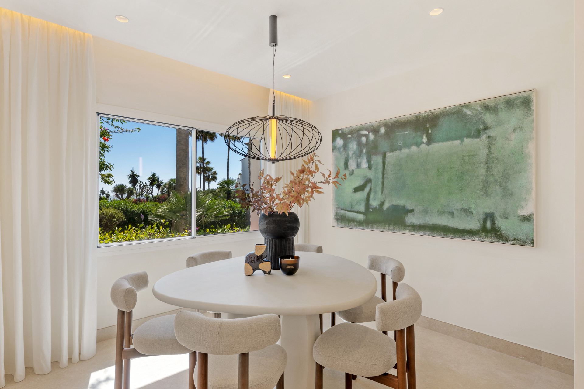 Piso de 3 Dormitorios y 2 Baños en venta en Estepona