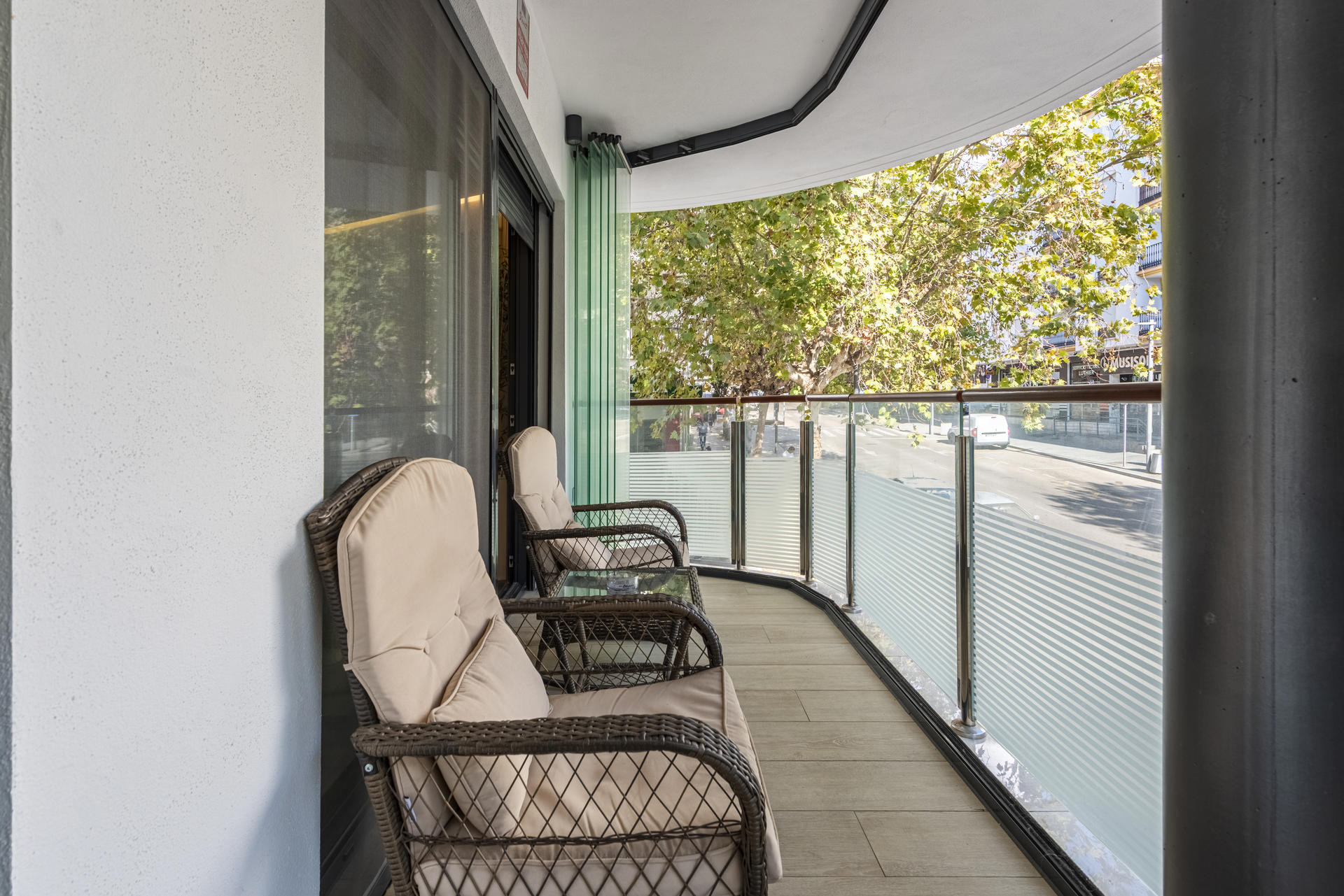 Piso de 3 Dormitorios en venta en La Alqueria, Estepona