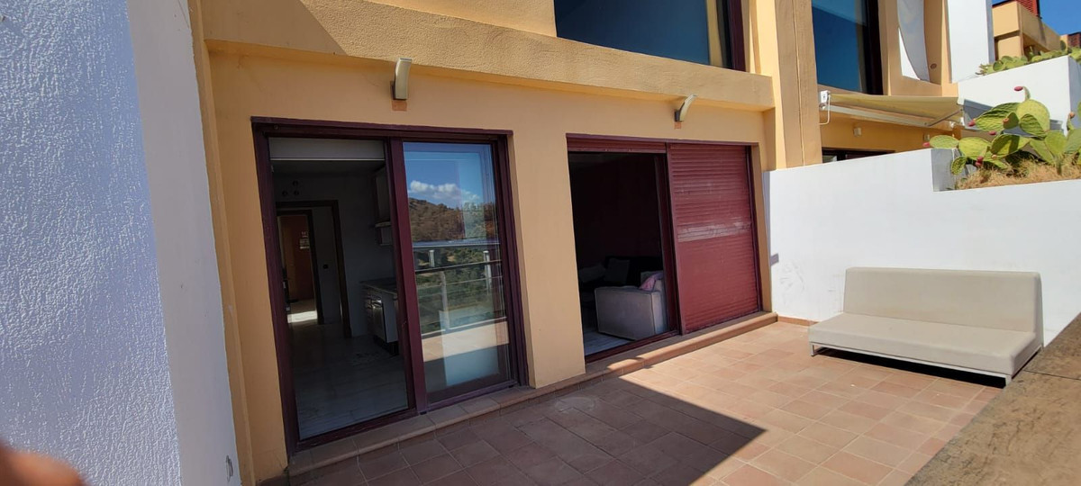 Ático de 3 Dormitorios y 2 Baños en venta en Nueva Milla de Oro, Estepona