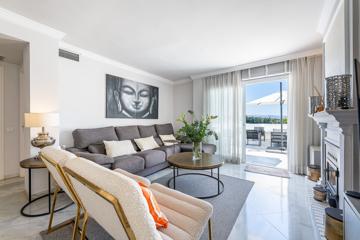 Casa Adosada de 3 Dormitorios en venta en Nueva Andalucía, Marbella