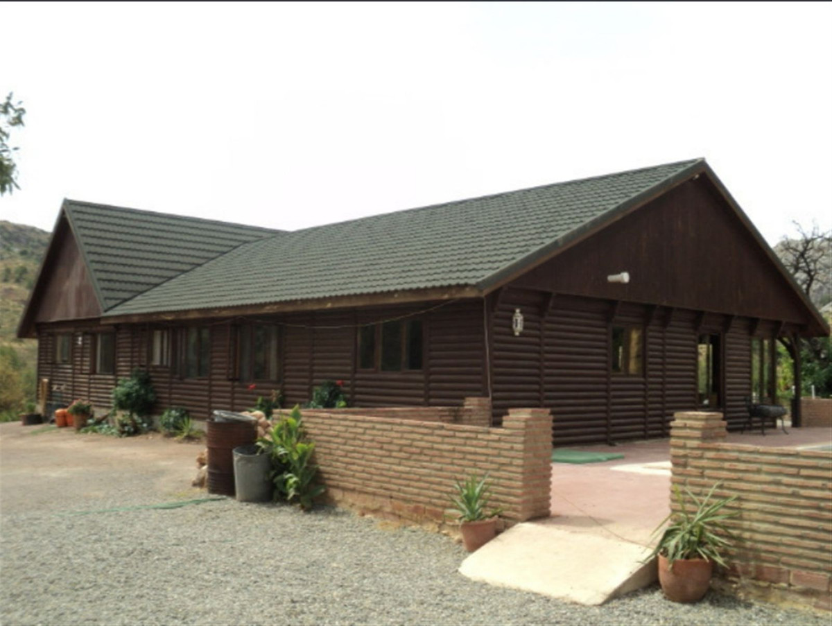 Finca de 3 Dormitorios en venta en Ardales